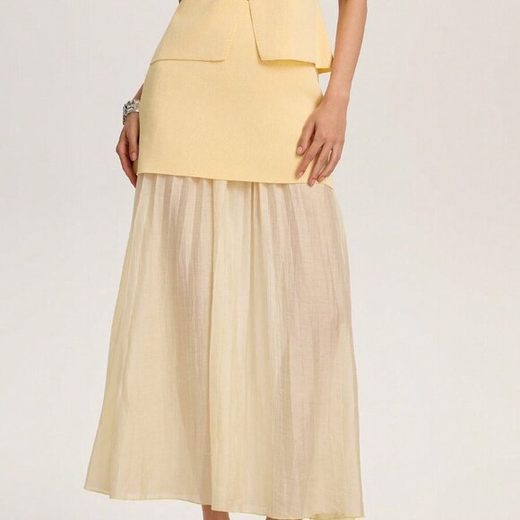 Yellow Elegant Womens V-Neck Sleeveless Top And Contrast Maxi Skirt Set - Picture 4 of 6